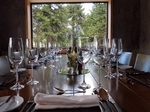 CORRALCO-RESORT-DE-MONTAÑA-salón