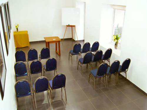 Hotel-Boutique-Raíces-Salón-Pitras