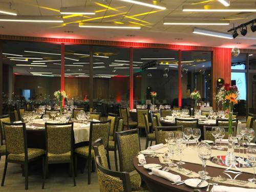 Hotel-Cabañas-del-Lago-Salón-Club-house-fiesta