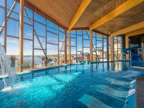 Hotel-Cabañas-del-Lago-piscina-club-house