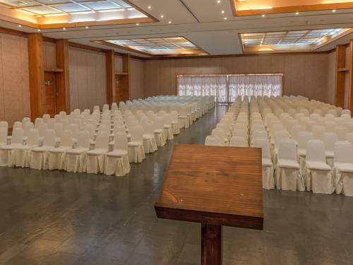 Hotel-Club-La-Serena-salón-grand-elqui-auditorio-