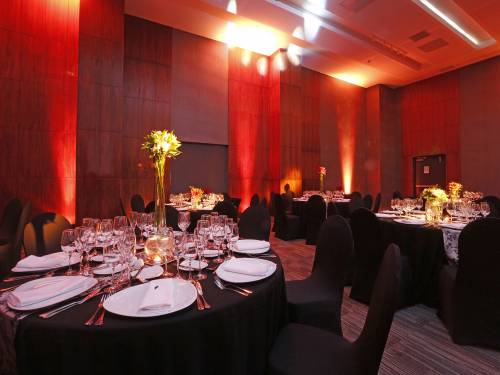 Hotel-Cumbres-Vitacura-Salón-Alonso-3