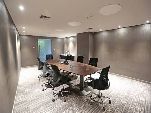 Hotel-Cumbres-Vitacura-Salón-Directorio-2