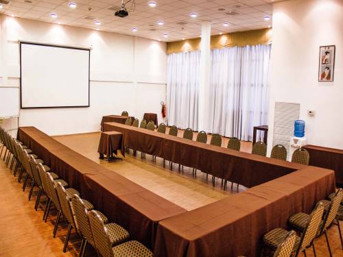 Hotel-Nippon-Salón-Emp-3981