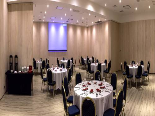 Hotel-Novapark-salón-WESTE-1