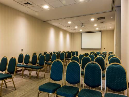 Hotel-Presidente-Suites-Santiago-salón-Salzburgo-auditorio