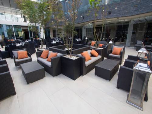 Hotel-Renaissance-Terraza-Olas