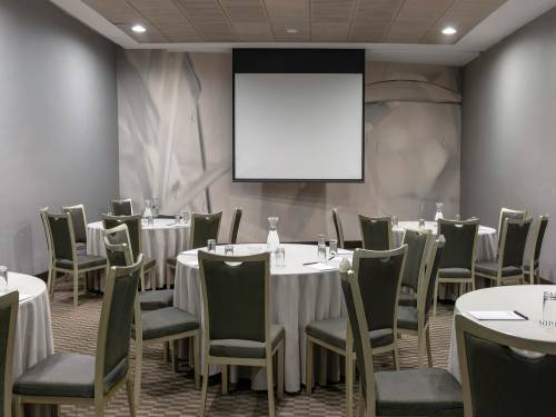 Pullman-Santiago-Vitacura-Salón-Rapel-3
